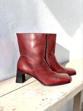 Vintage Naturalizer Red Leather Y2K Square Toe Heel Boots Size 8.5